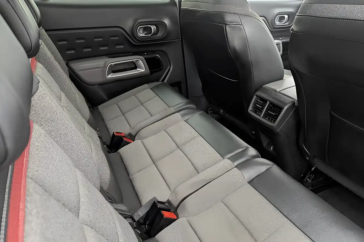 Used 2020 Citroen C5 Aircross Flair White - Interior and Exterior details 15