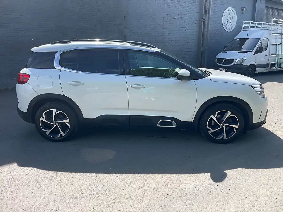 Used 2020 Citroen C5 Aircross Flair White - Interior and Exterior details 7