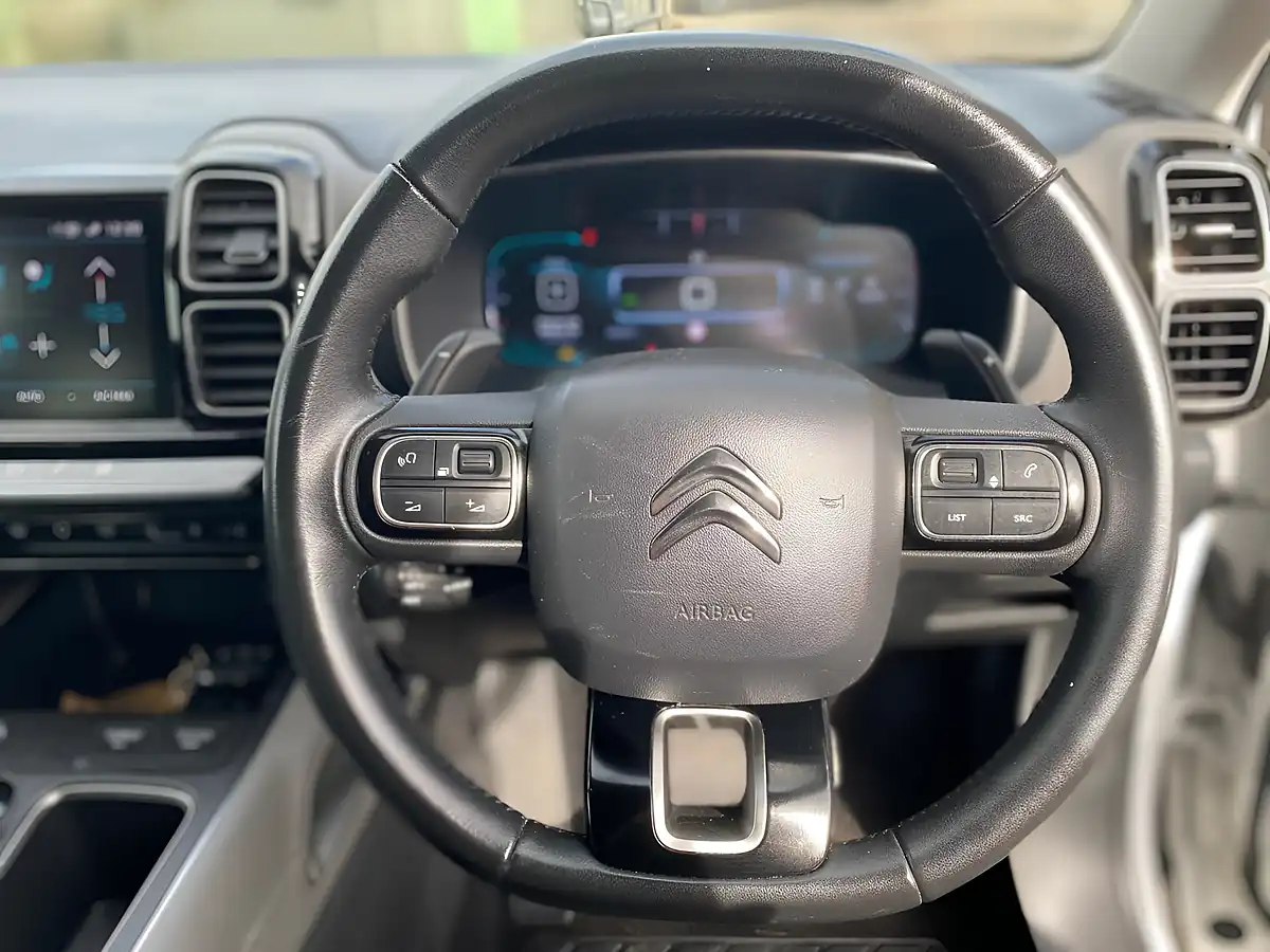 Used 2020 Citroen C5 Aircross Flair White - Interior and Exterior details 13