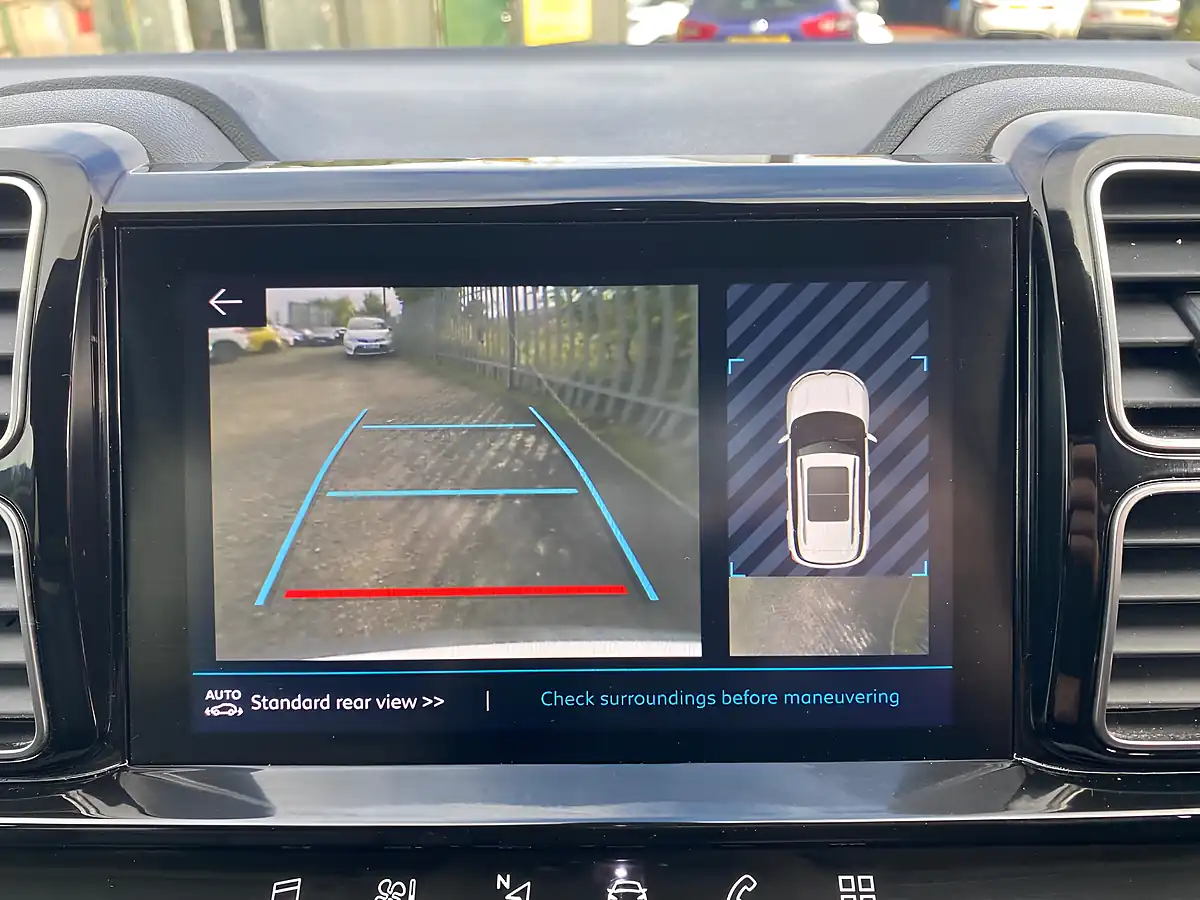 Used 2020 Citroen C5 Aircross Flair White - Interior and Exterior details 16