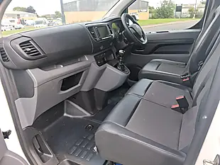Used 2020 Citroen Dispatch Enterprise M White - Interior and Exterior details 13