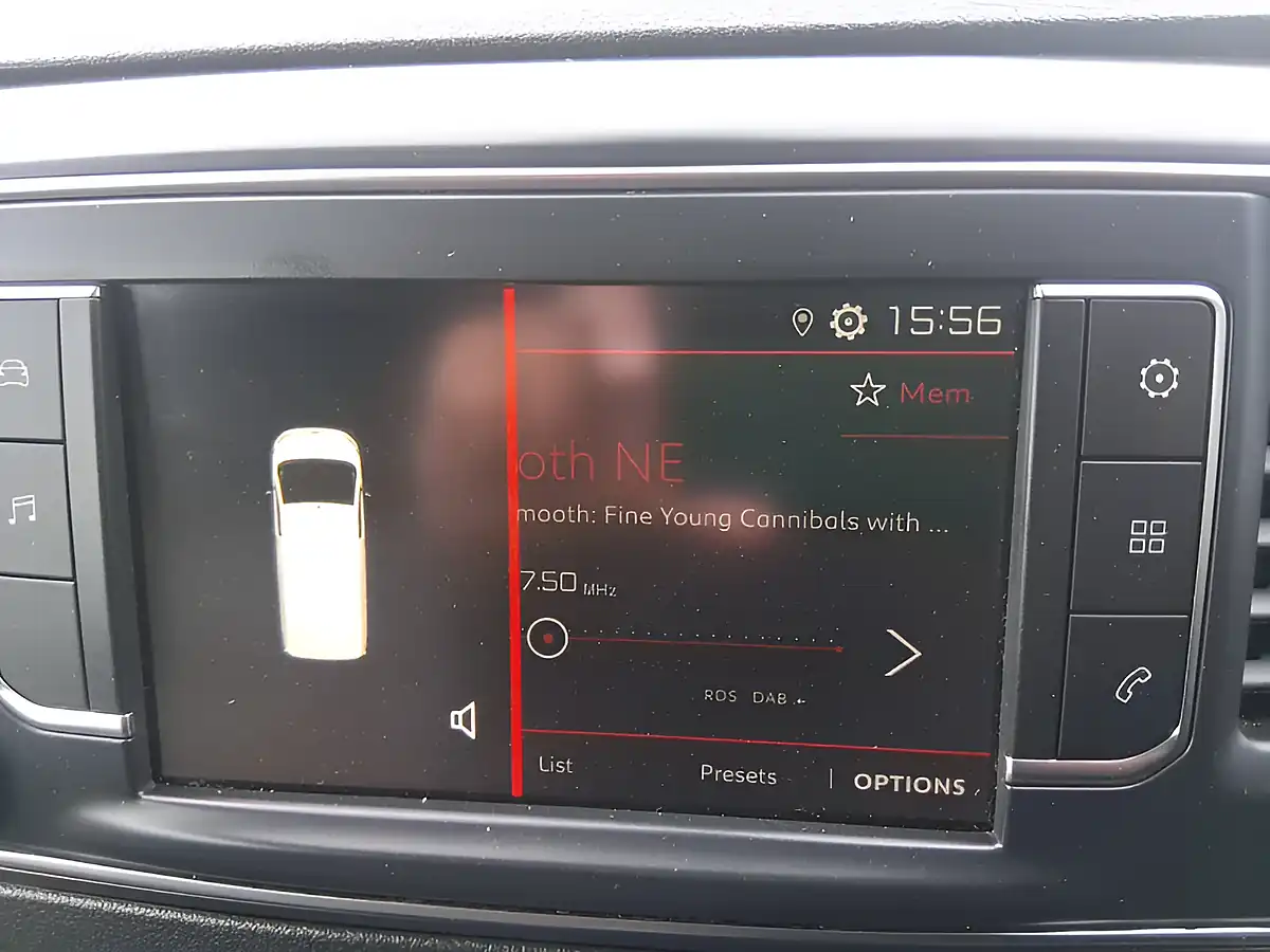 Used 2020 Citroen Dispatch Enterprise M White - Interior and Exterior details 16