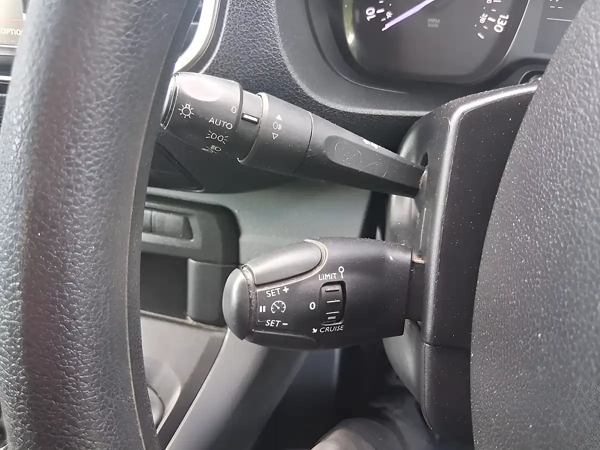 Used 2020 Citroen Dispatch Enterprise M White - Interior and Exterior details 20