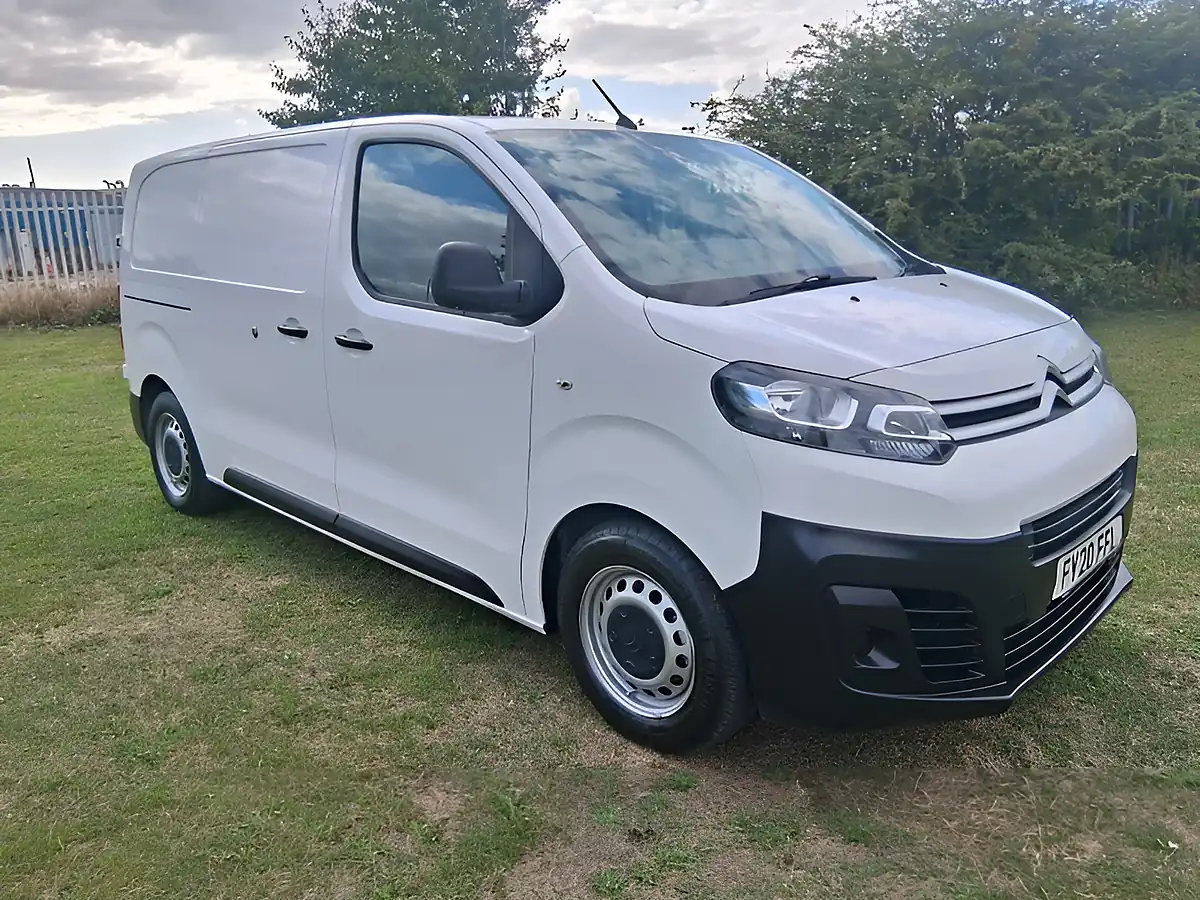Used 2020 Citroen Dispatch Enterprise M White - Interior and Exterior details 7