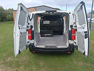 Used 2020 Citroen Dispatch Enterprise M White - Interior and Exterior details 9