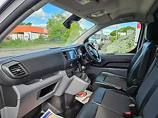 Used 2020 Citroen Dispatch Enterprise White - Interior and Exterior details 12