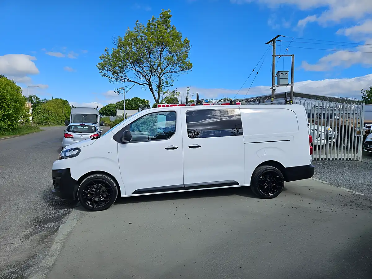 Used 2020 Citroen Dispatch Enterprise White - Interior and Exterior details 5