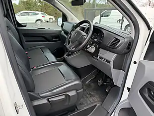 Used 2020 Citroen Dispatch Enterprise Xs White - Interior and Exterior details 12