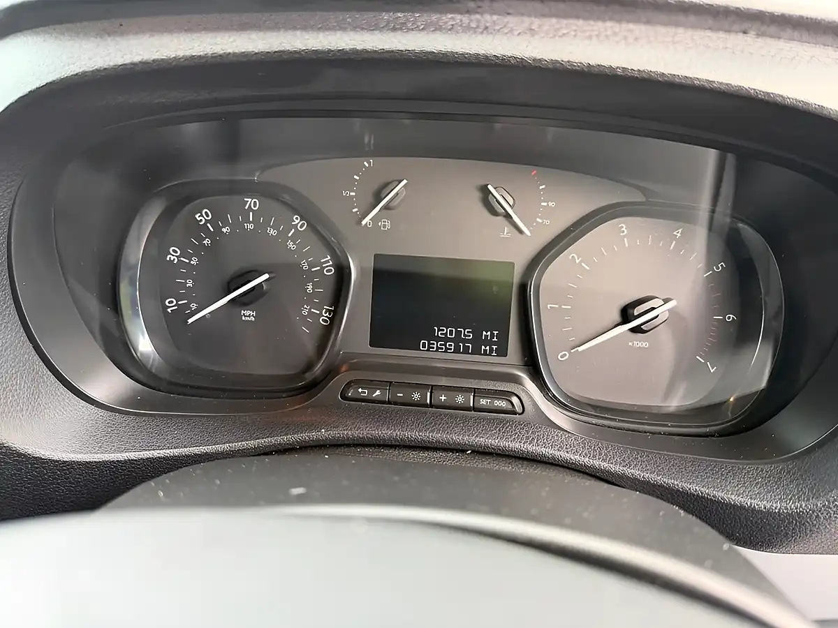 Used 2020 Citroen Dispatch Enterprise Xs White - Interior and Exterior details 13