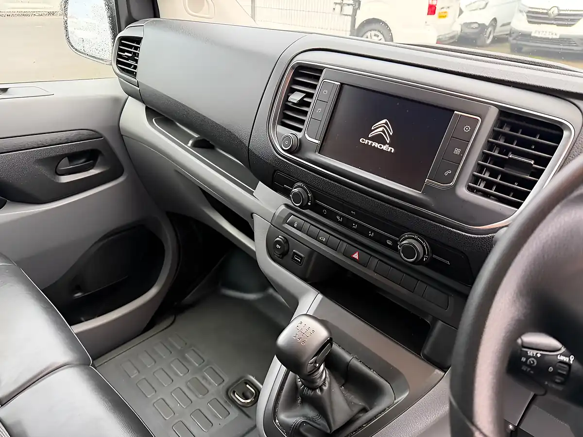 Used 2020 Citroen Dispatch Enterprise Xs White - Interior and Exterior details 14