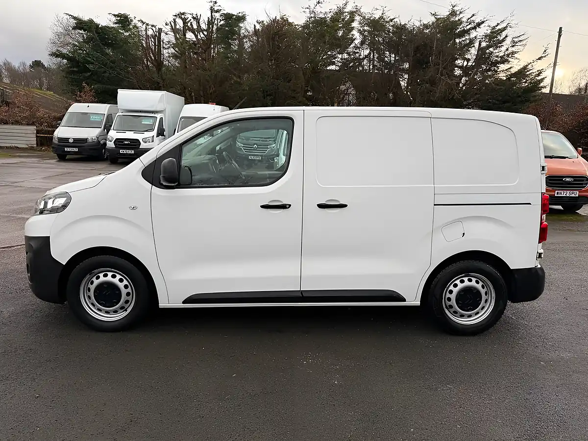 Used 2020 Citroen Dispatch Enterprise Xs White - Interior and Exterior details 5