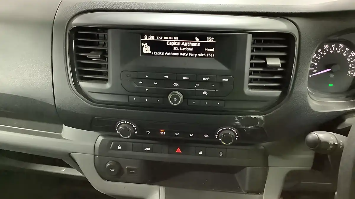 Used 2020 Citroen Dispatch X Xl White - Interior and Exterior details 11