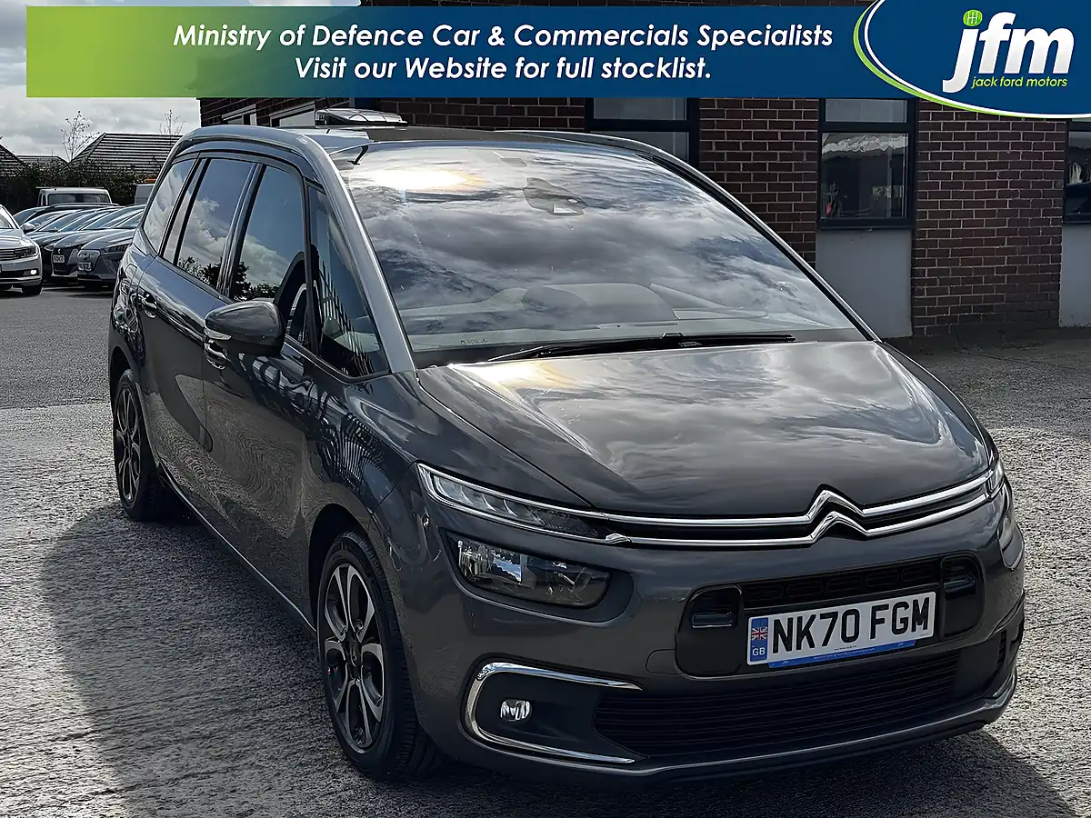 Used 2020 Citroen Grand C4 Spacetourer Feel Plus Platinum Grey Met - Front View