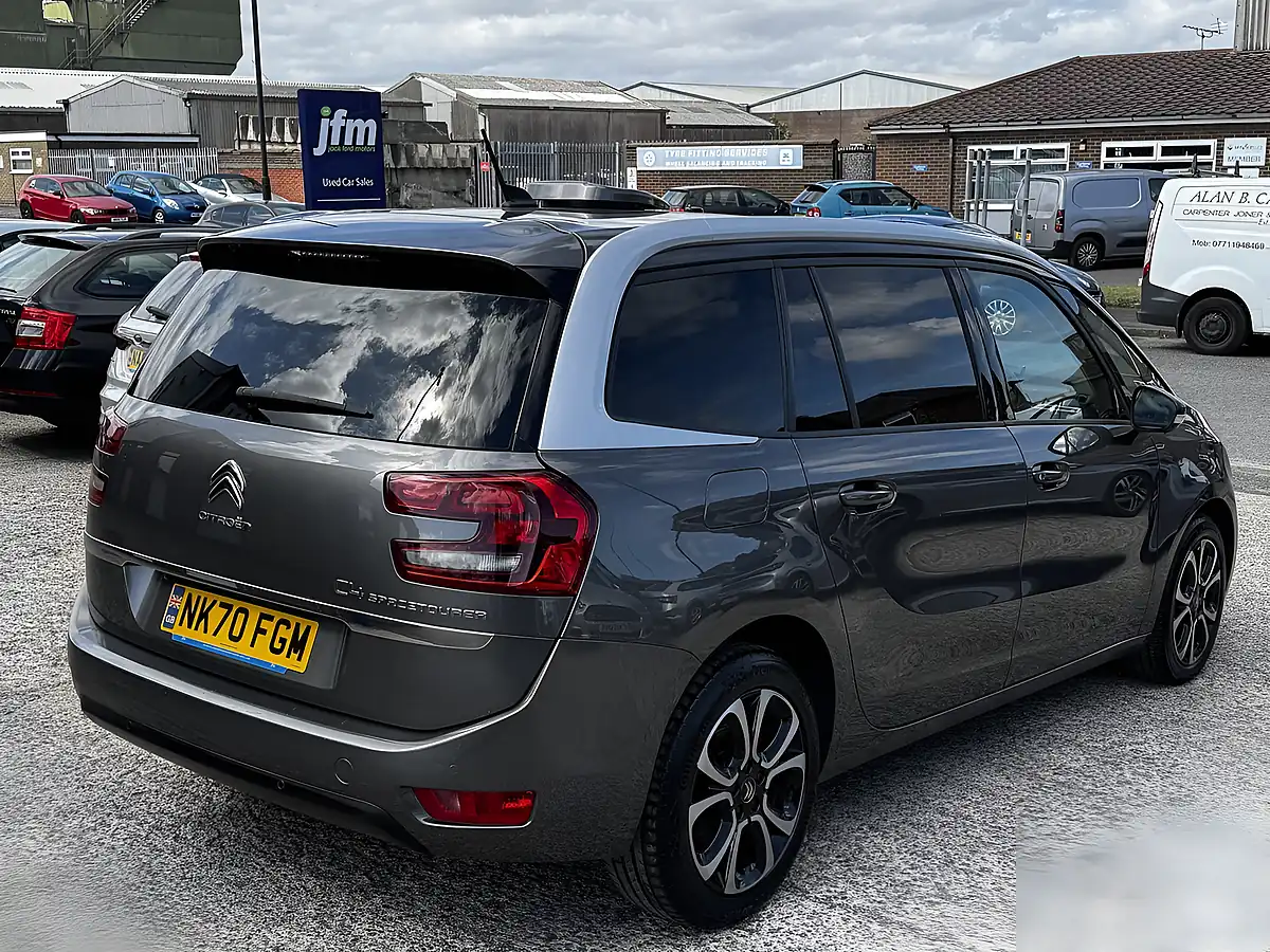 Used 2020 Citroen Grand C4 Spacetourer Feel Plus Platinum Grey Met - Interior and Exterior details 18