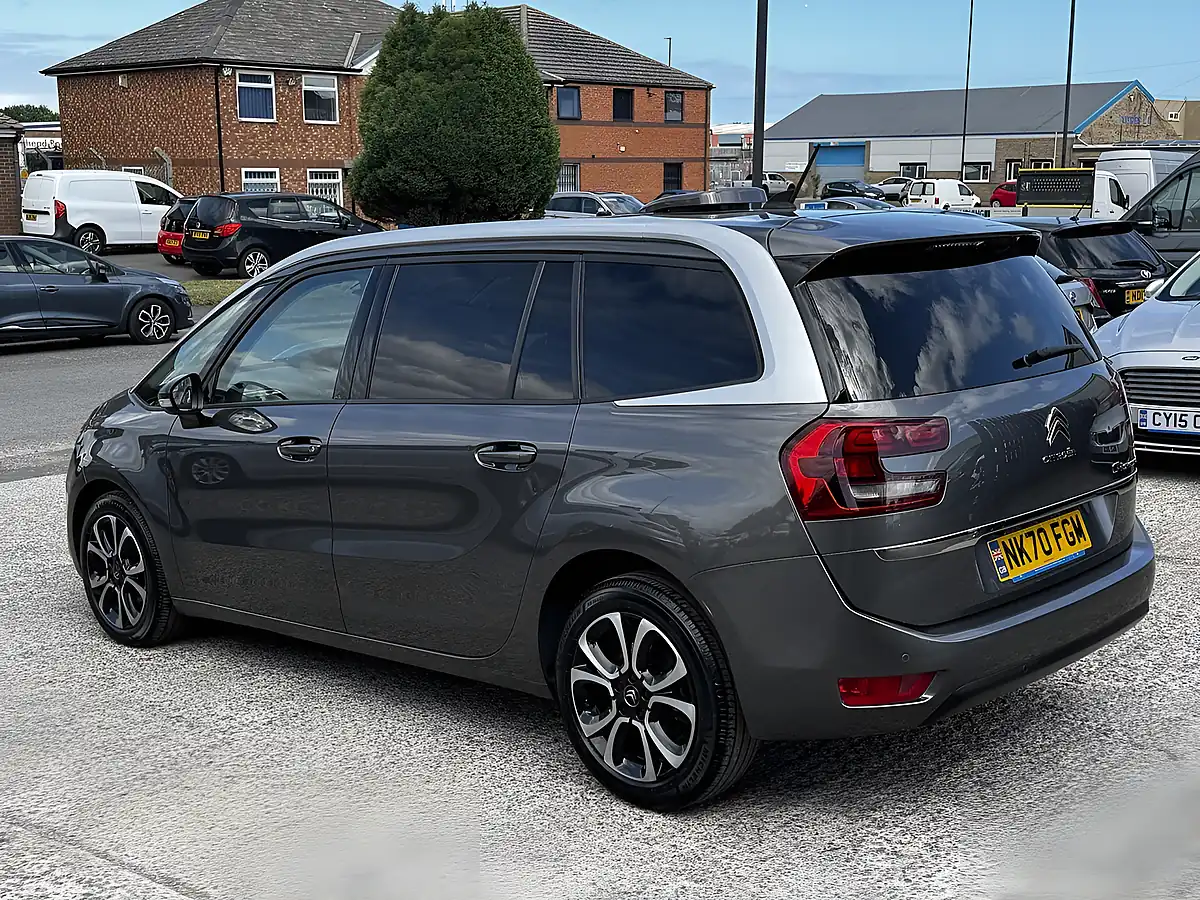 Used 2020 Citroen Grand C4 Spacetourer Feel Plus Platinum Grey Met - Interior and Exterior details 19