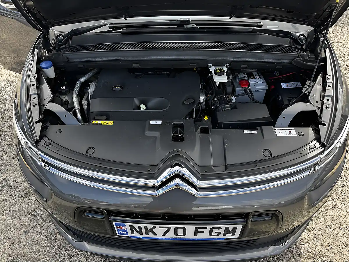 Used 2020 Citroen Grand C4 Spacetourer Feel Plus Platinum Grey Met - Interior and Exterior details 7