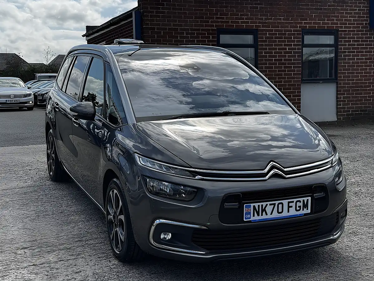 Used 2020 Citroen Grand C4 Spacetourer Feel Plus Platinum Grey Met - Interior and Exterior details 8