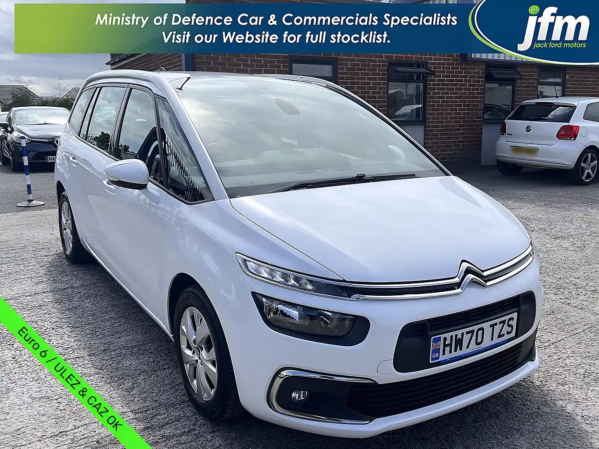 Used 2020 Citroen Grand C4 Spacetourer Touch Plus Polar White - Front View