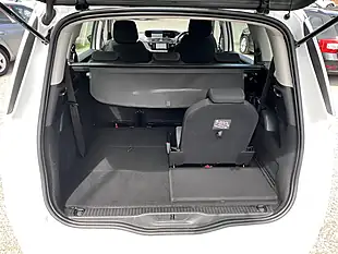 Used 2020 Citroen Grand C4 Spacetourer Touch Plus Polar White - Interior and Exterior details 16