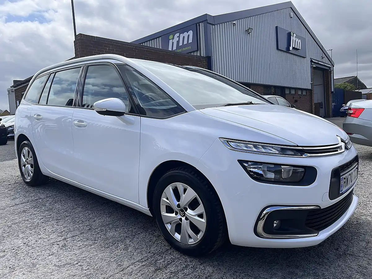 Used 2020 Citroen Grand C4 Spacetourer Touch Plus Polar White - Interior and Exterior details 20