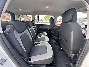 Used 2020 Citroen Grand C4 Spacetourer Touch Plus Polar White - Interior and Exterior details 4
