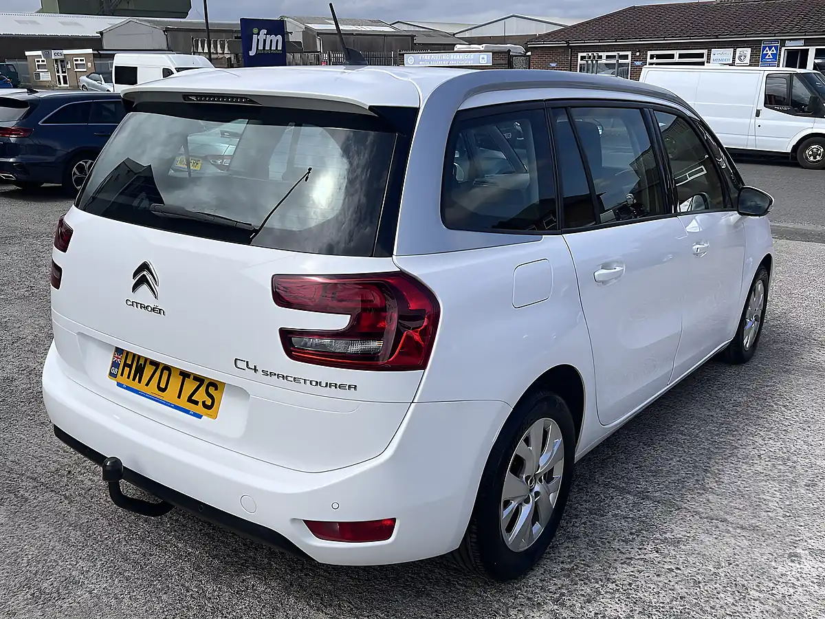 Used 2020 Citroen Grand C4 Spacetourer Touch Plus Polar White - Interior and Exterior details 7