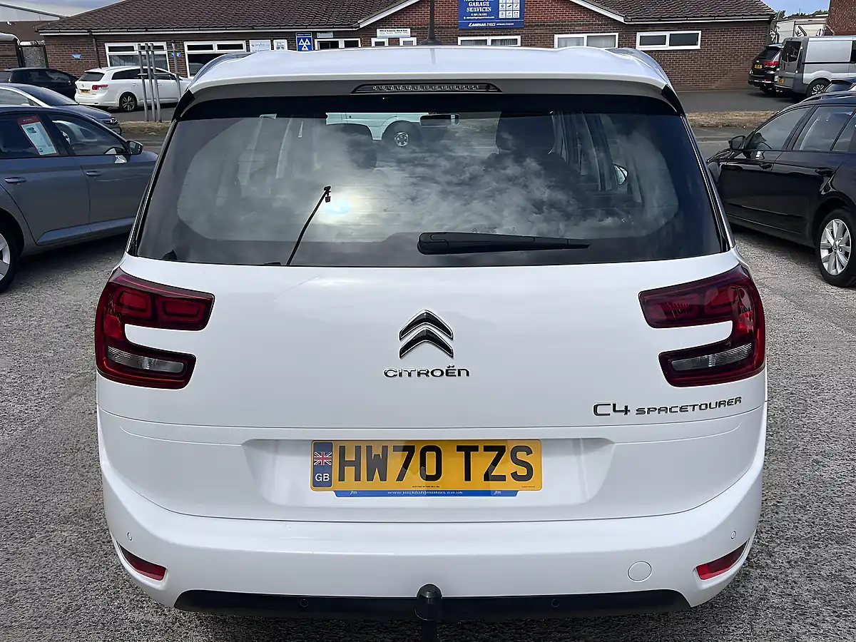 Used 2020 Citroen Grand C4 Spacetourer Touch Plus Polar White - Interior and Exterior details 8