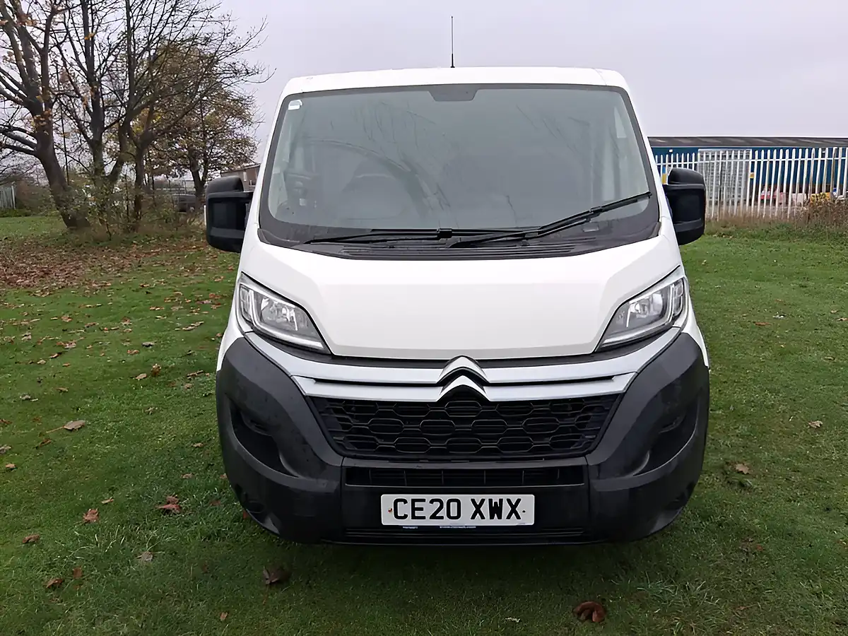 Used 2020 Citroen Relay 30 X White - Interior and Exterior details 16