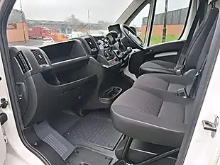 Used 2020 Citroen Relay 30 X White - Interior and Exterior details 18