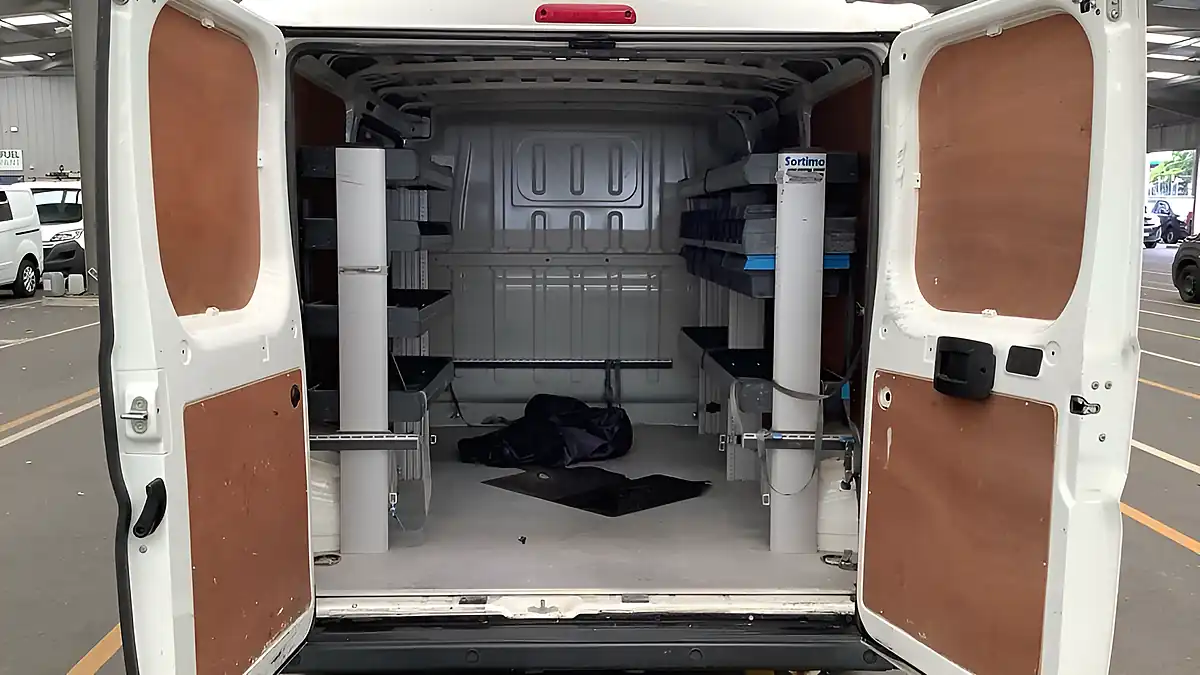 Used 2020 Citroen Relay 33 X L1 H1 White - Interior and Exterior details 6