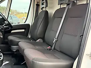 Used 2020 Citroen Relay 33 X White - Interior and Exterior details 12