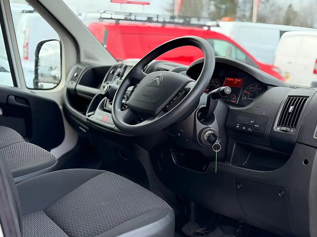Used 2020 Citroen Relay 33 X White - Interior and Exterior details 19