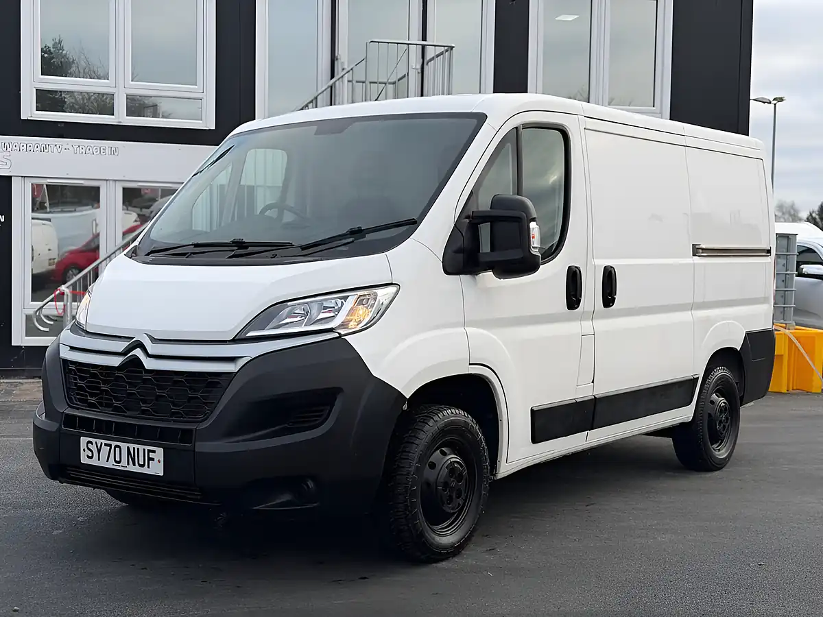 Used 2020 Citroen Relay 33 X White - Interior and Exterior details 8