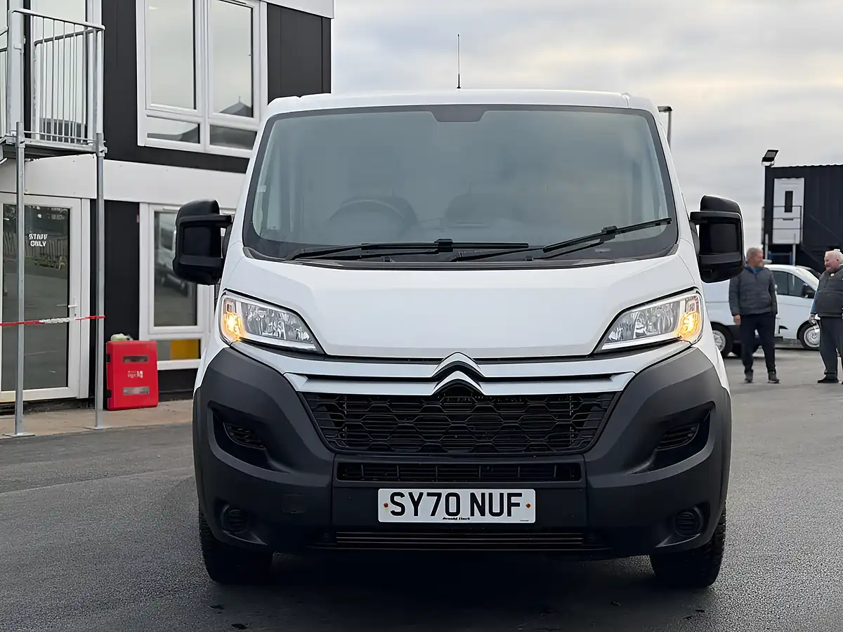 Used 2020 Citroen Relay 33 X White - Interior and Exterior details 9