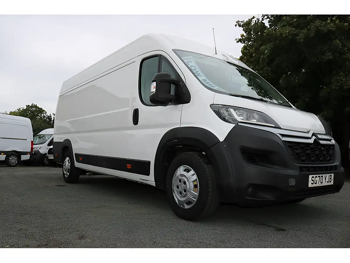 Used 2020 Citroen Relay 35 Heavy L4H2 Enterprise White - Interior and Exterior details 11