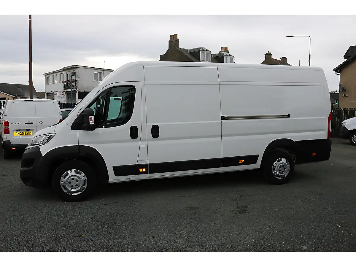 Used 2020 Citroen Relay 35 Heavy L4H2 Enterprise White - Interior and Exterior details 4