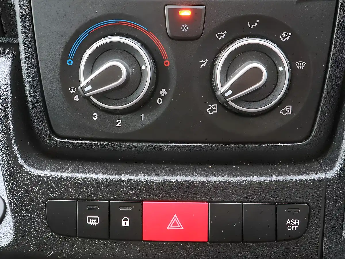 Used 2020 Citroen Relay 35 Plus - Interior and Exterior details 20