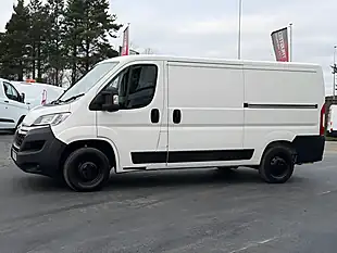 Used 2020 Citroen Relay 35 X White - Interior and Exterior details 17