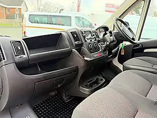 Used 2020 Citroen Relay 35 X White - Interior and Exterior details 18