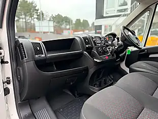 Used 2020 Citroen Relay 35 X White - Interior and Exterior details 13