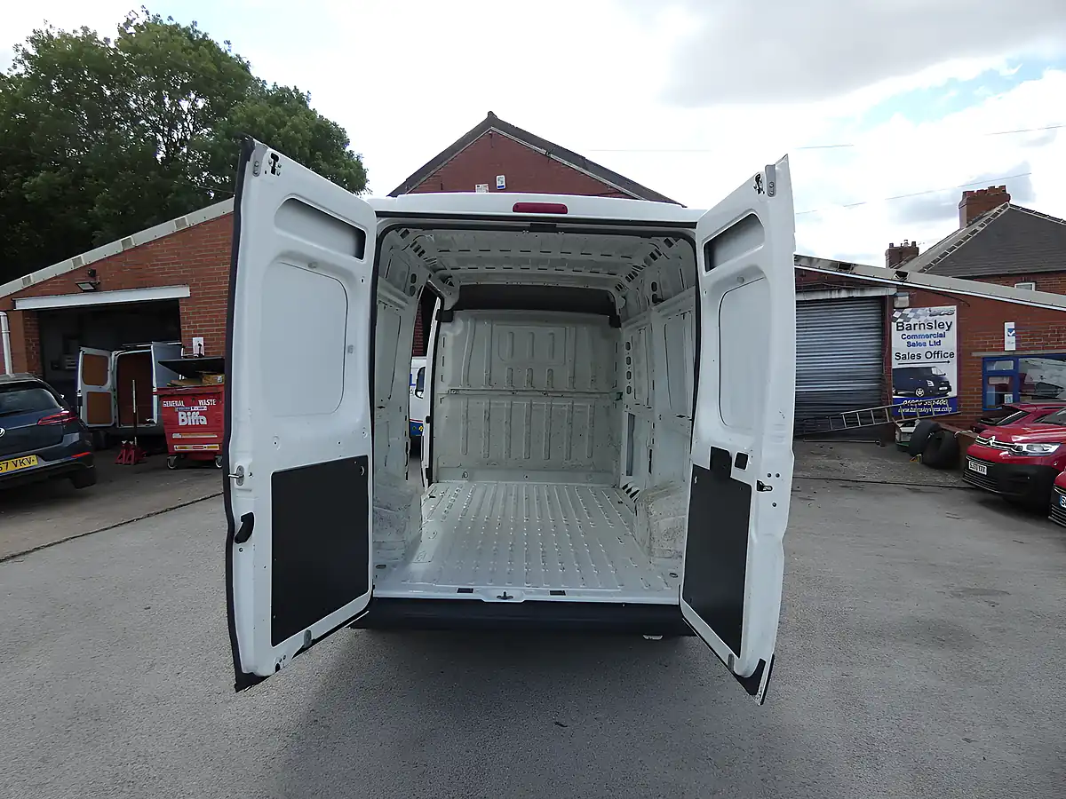 Used 2020 Citroen Relay Enterprise L2 Mwb High Roof White - Interior and Exterior details 20