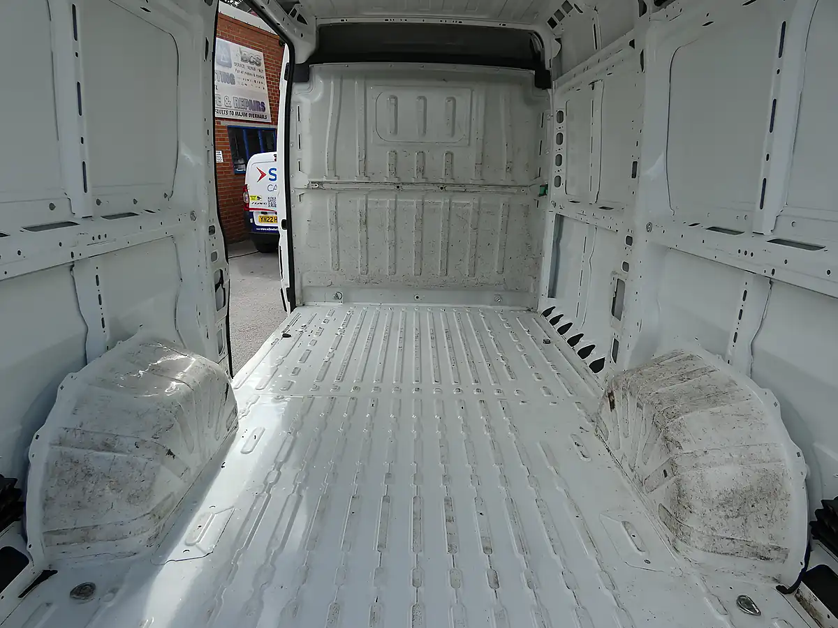 Used 2020 Citroen Relay Enterprise L2 Mwb High Roof White - Interior and Exterior details 3