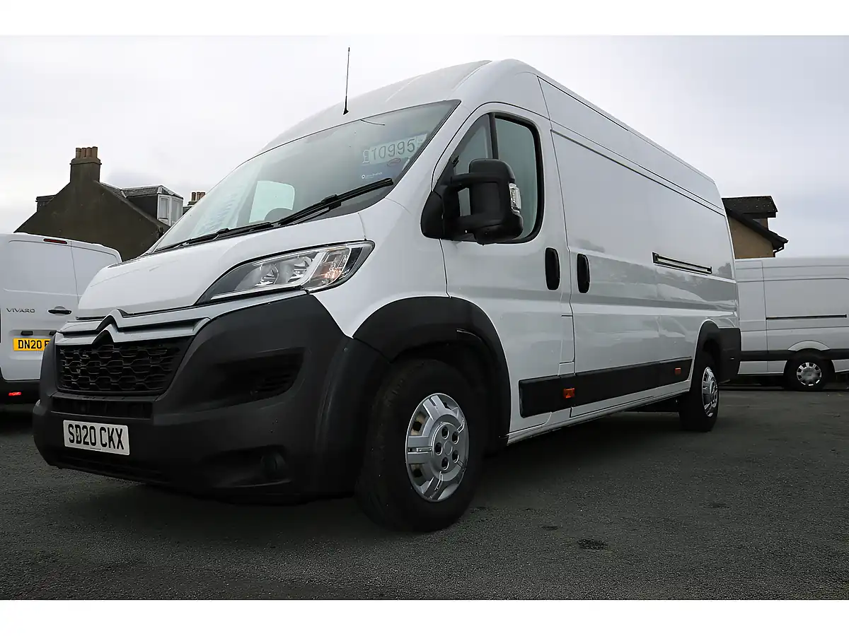Used 2020 Citroen Relay Enterprise White - Interior and Exterior details 12