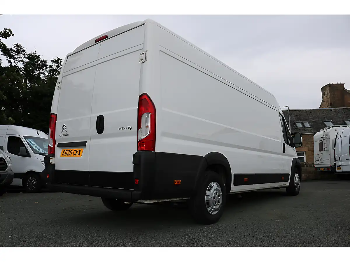Used 2020 Citroen Relay Enterprise White - Interior and Exterior details 9