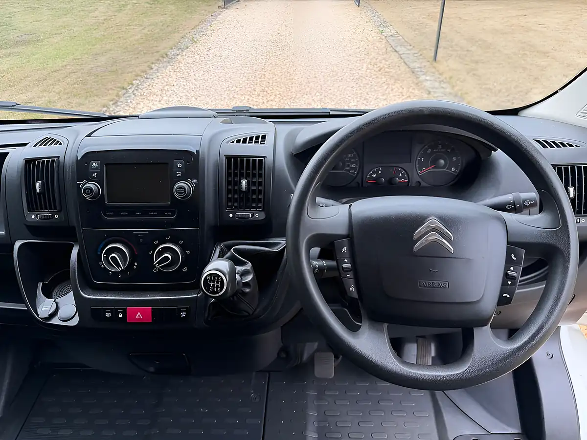 Used 2020 Citroen Relay Enterprise White - Interior and Exterior details 10