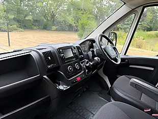 Used 2020 Citroen Relay Enterprise White - Interior and Exterior details 16