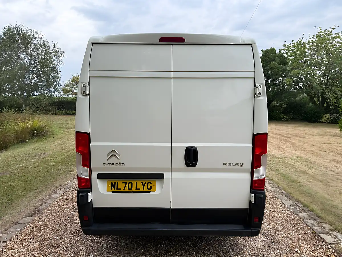 Used 2020 Citroen Relay Enterprise White - Interior and Exterior details 4