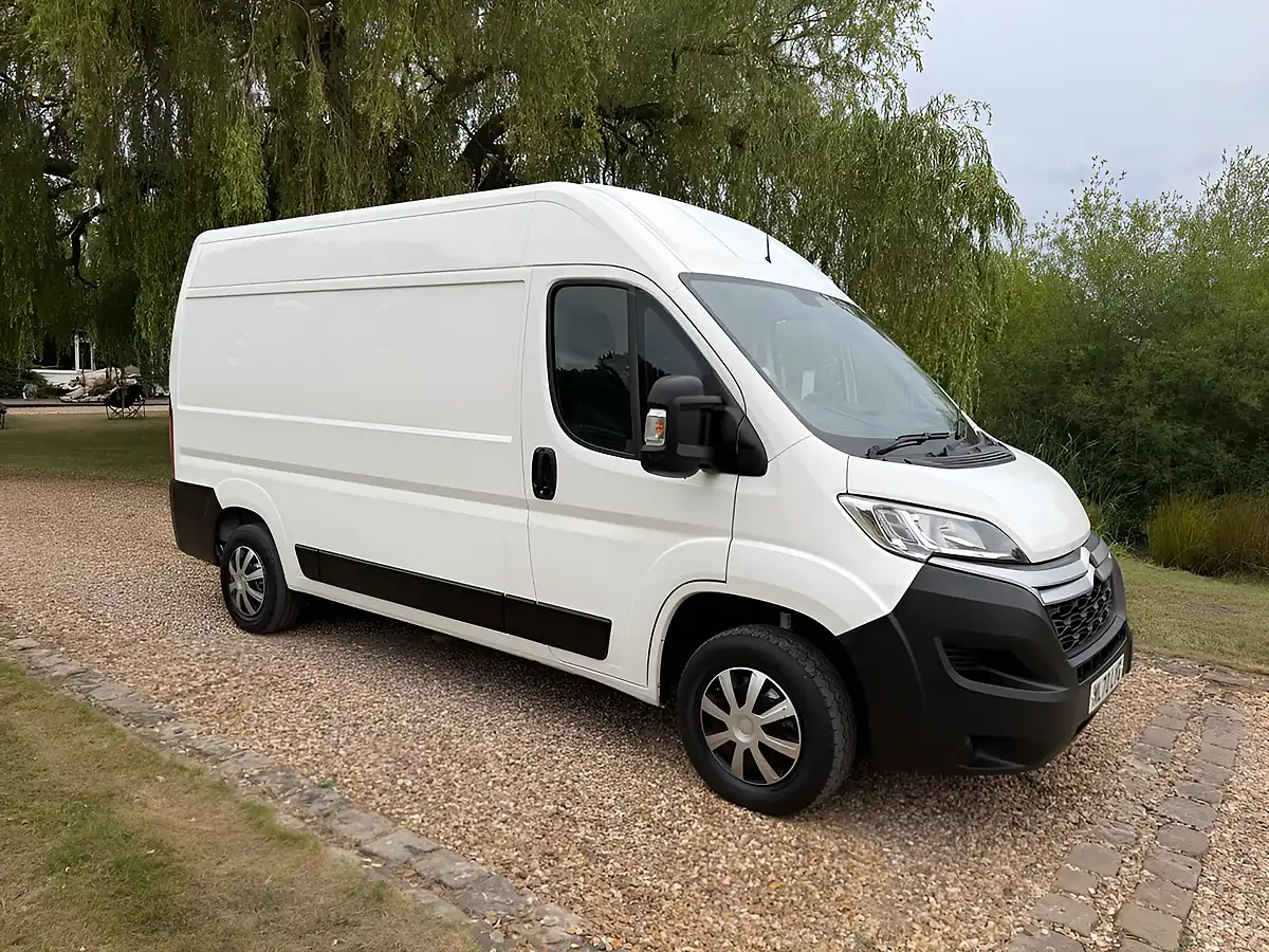 Used 2020 Citroen Relay Enterprise White - Interior and Exterior details 7