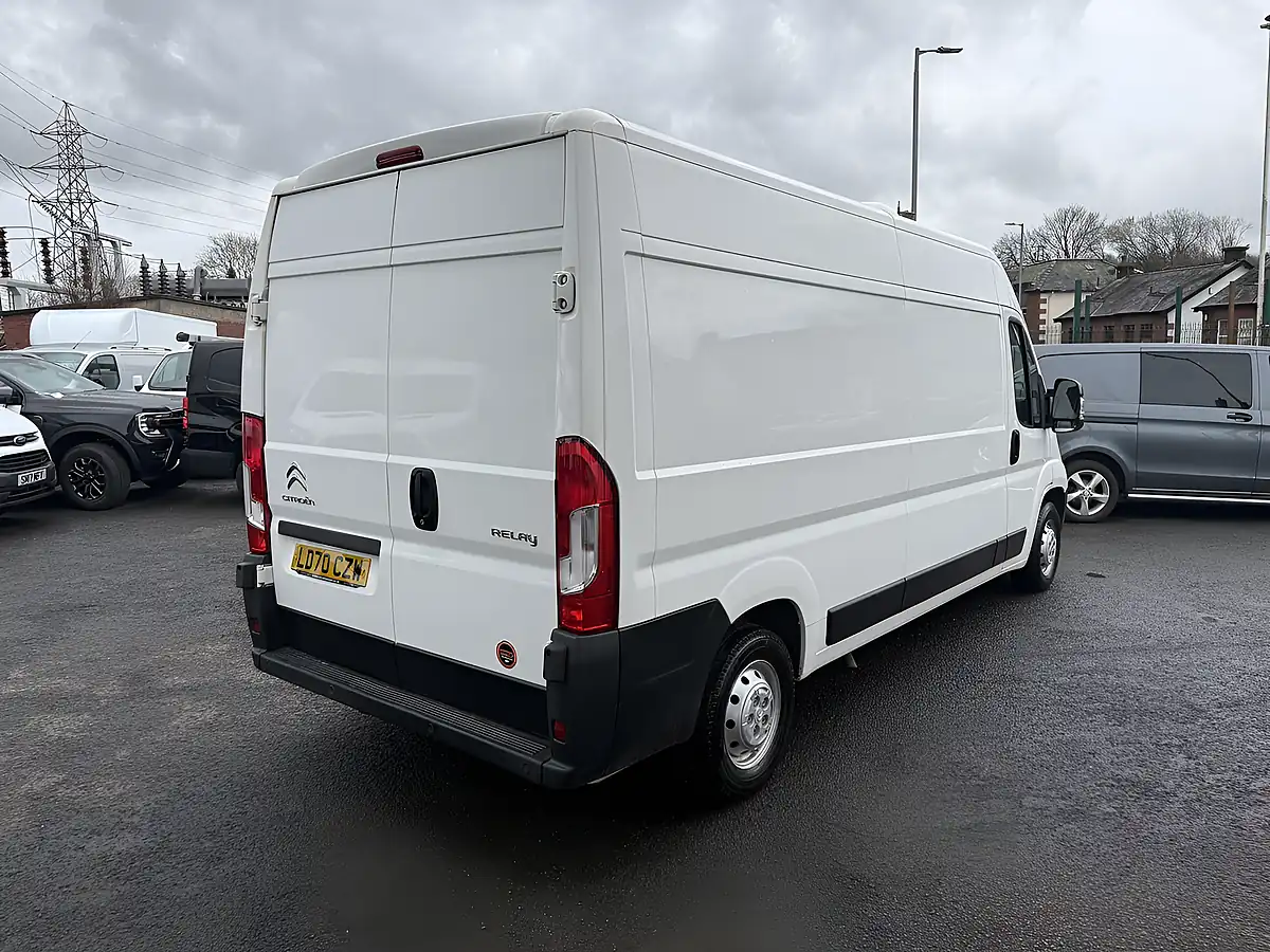Used 2020 Citroen Relay Enterprise White - Interior and Exterior details 4