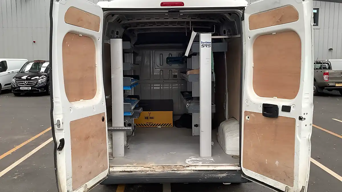 Used 2020 Citroen Relay X White - Interior and Exterior details 10